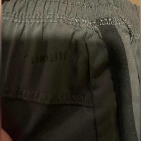 Adidas shorts women’s Athletic climalite polyester running measurements in pics - Picture 4 of 8